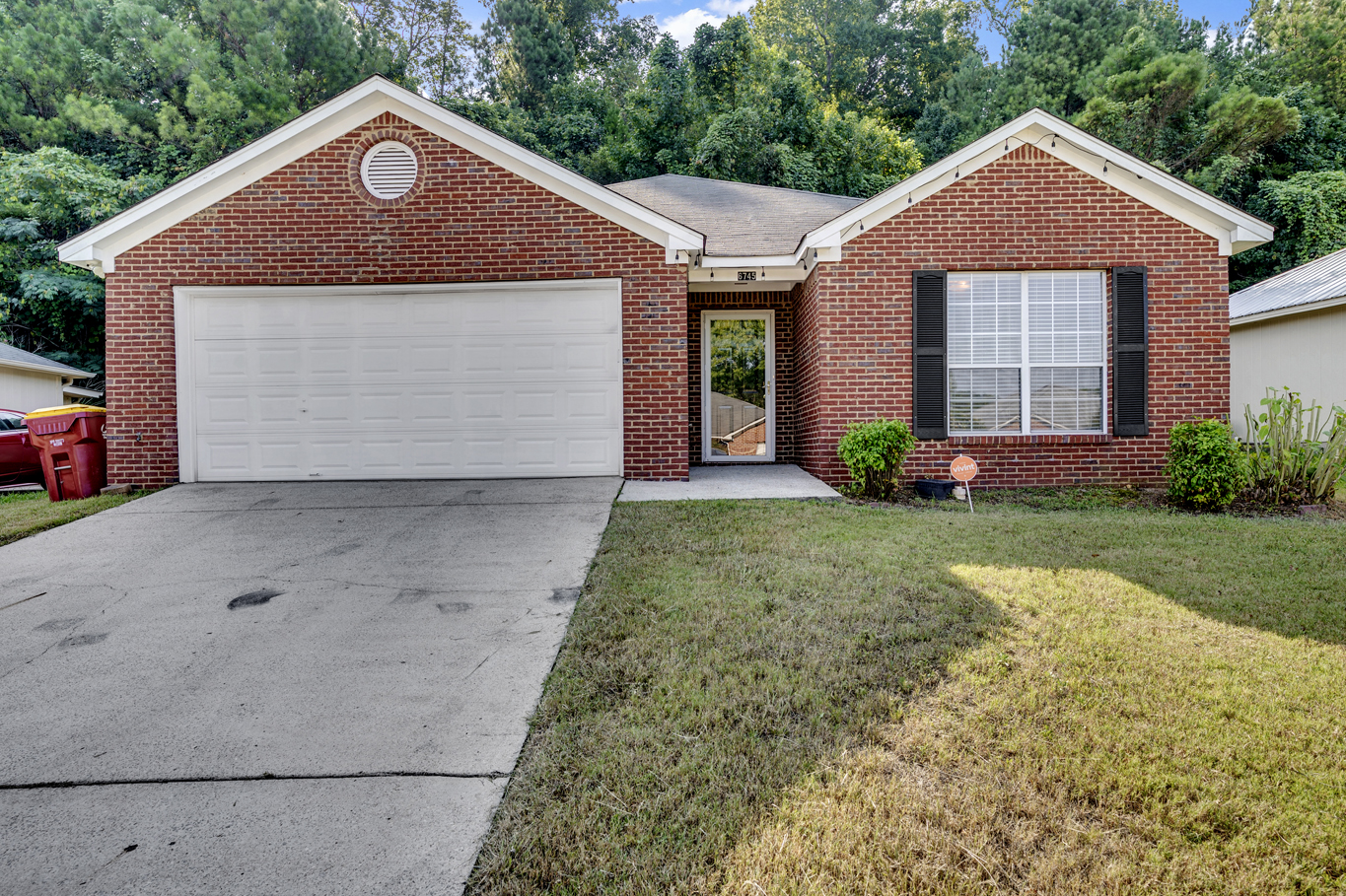 6745 Lakes Edge Lane