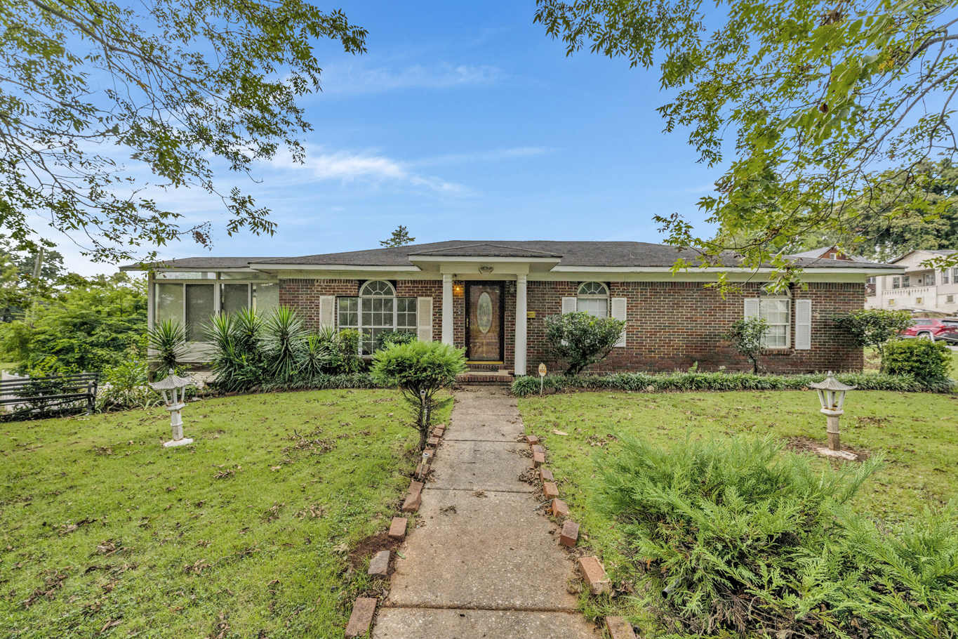 Property main image