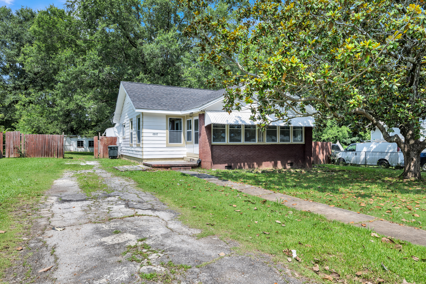 4919 Court R Birmingham, AL 35208
